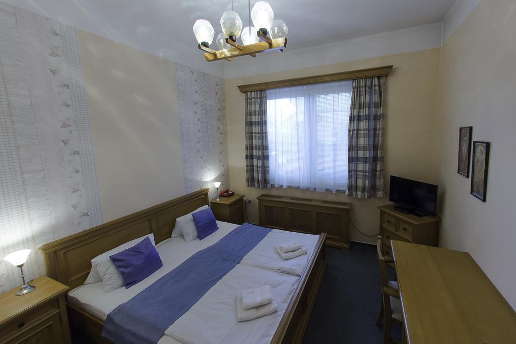 Hotel Soudek Подебрады Экстерьер фото