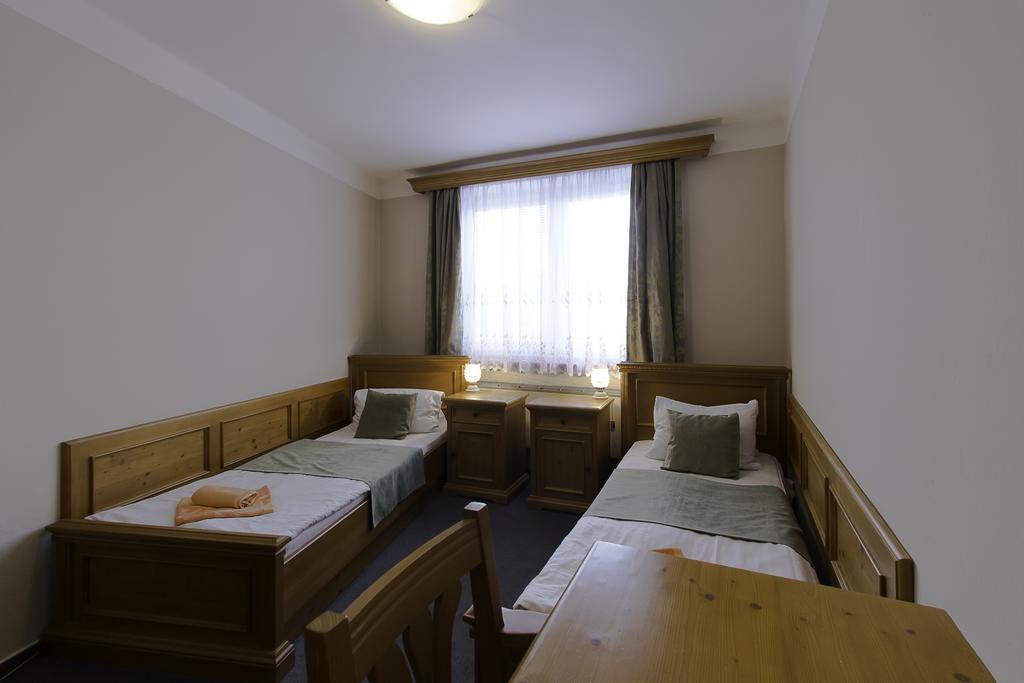 Hotel Soudek Подебрады Экстерьер фото