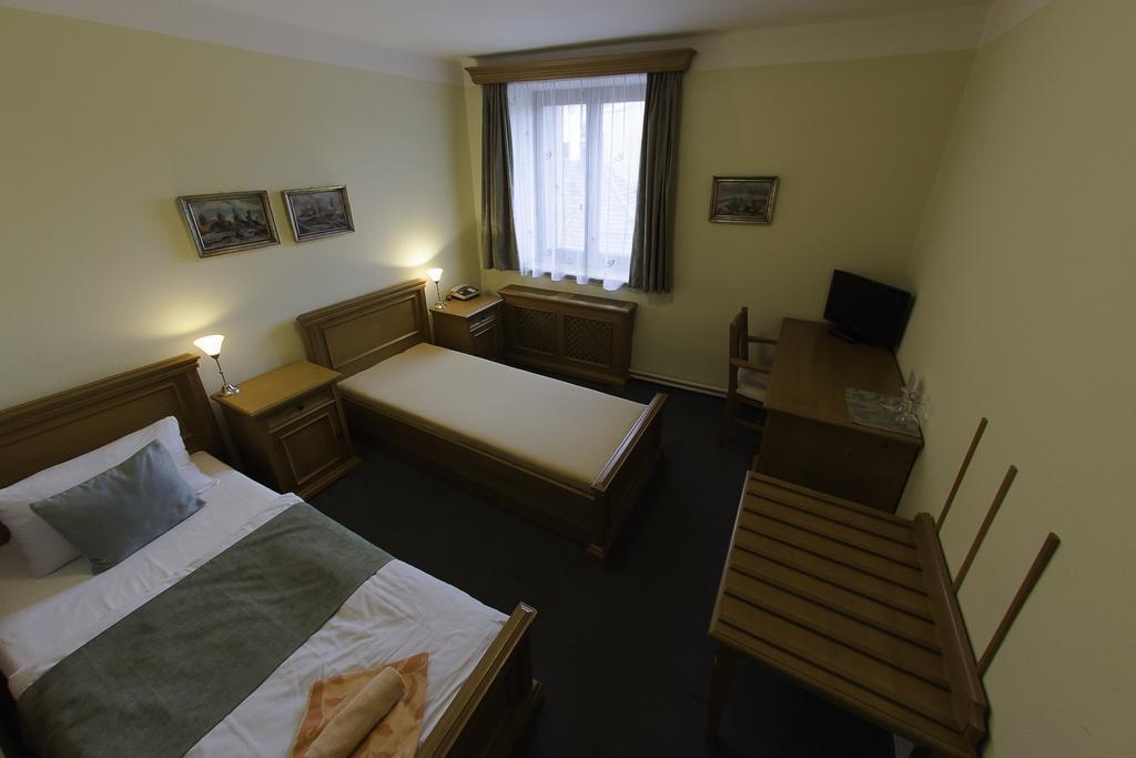 Hotel Soudek Подебрады Экстерьер фото
