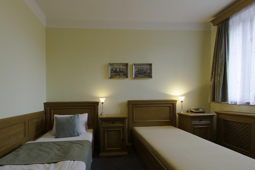 Hotel Soudek Подебрады Экстерьер фото